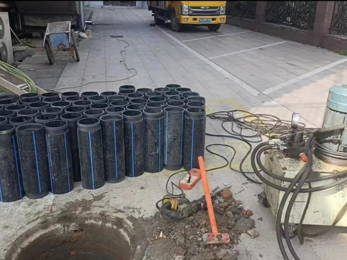 靖宇PE置换管厂家 DN315置换管 非开挖管短管置换